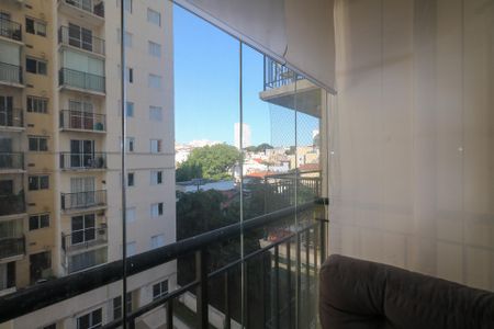 Apartamento à venda com 47m², 2 quartos e 1 vaga Apartamento à venda com 47m², 2 quartos e 1 vagaVaranda