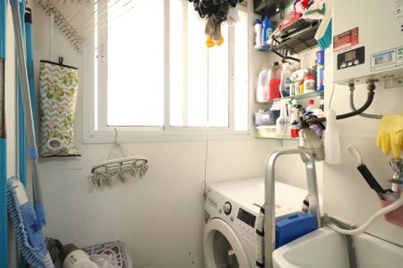 Apartamento à venda com 47m², 2 quartos e 1 vaga Apartamento à venda com 47m², 2 quartos e 1 vagaÁrea de Serviço