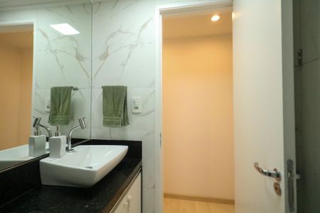 Apartamento à venda com 47m², 2 quartos e 1 vaga Apartamento à venda com 47m², 2 quartos e 1 vagaBanheiro