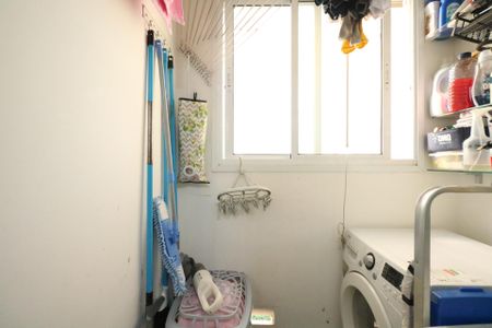 Apartamento à venda com 47m², 2 quartos e 1 vaga Apartamento à venda com 47m², 2 quartos e 1 vagaÁrea de Serviço