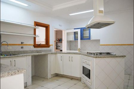 Casa para alugar com 533m², 4 quartos e 5 vagas