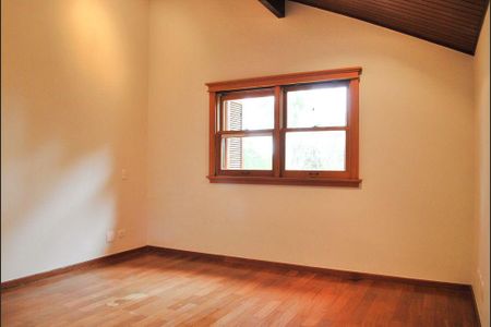 Casa para alugar com 533m², 4 quartos e 5 vagas