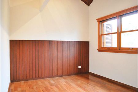 Casa para alugar com 4 quartos, 533m² em Jardim Prudência, São Paulo