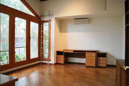 Casa para alugar com 4 quartos, 533m² em Jardim Prudência, São Paulo