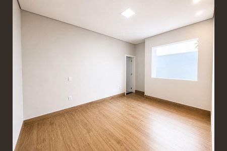 Casa à venda com 187m², 3 quartos e 4 vagas