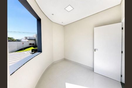 Casa à venda com 187m², 3 quartos e 4 vagas