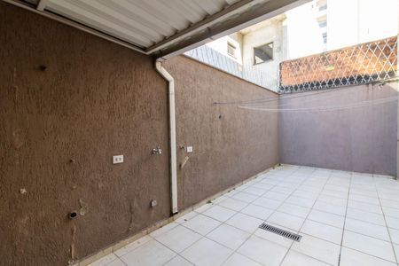 Apartamento para alugar com 80m², 2 quartos e 1 vagaQuintal