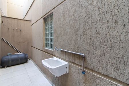 Apartamento para alugar com 80m², 2 quartos e 1 vagaArea de Serviço 