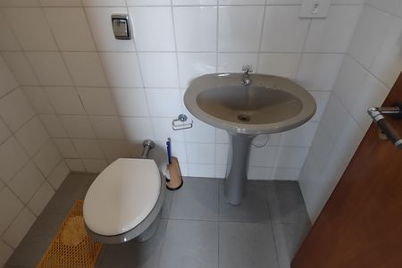 Apartamento para alugar com 147m², 3 quartos e 2 vagas Apartamento para alugar com 147m², 3 quartos e 2 vagasBanheiro 1
