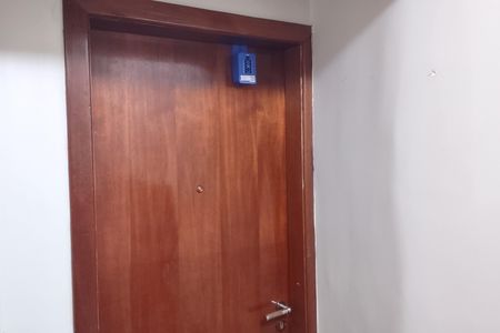 Apartamento para alugar com 147m², 3 quartos e 2 vagas Apartamento para alugar com 147m², 3 quartos e 2 vagasLockbox