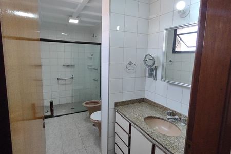 Apartamento para alugar com 147m², 3 quartos e 2 vagas Apartamento para alugar com 147m², 3 quartos e 2 vagasBanheiro da Suíte