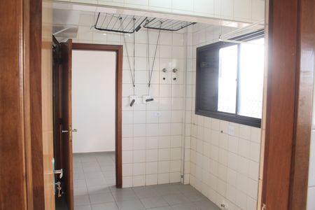 Apartamento para alugar com 147m², 3 quartos e 2 vagasÁrea de Serviço