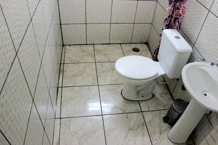 Casa para alugar com 55m², 1 quarto e sem vagaBanheiro 