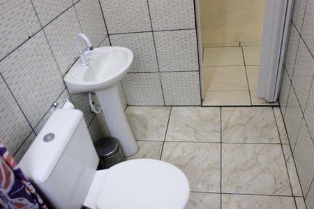 Casa para alugar com 55m², 1 quarto e sem vagaBanheiro 