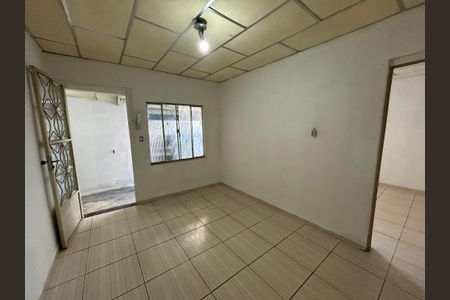 Sala de casa para alugar com 1 quarto, 60m² em Osvaldo Cruz, Rio de Janeiro