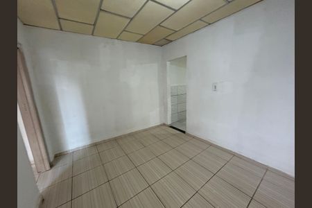 Sala de casa para alugar com 1 quarto, 60m² em Osvaldo Cruz, Rio de Janeiro