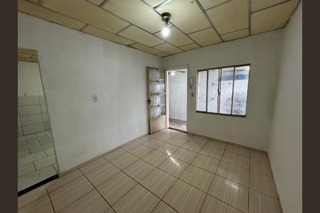 Sala de casa para alugar com 1 quarto, 60m² em Osvaldo Cruz, Rio de Janeiro