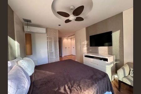 Apartamento à venda com 233m², 3 quartos e 3 vagas