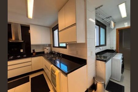 Apartamento à venda com 233m², 3 quartos e 3 vagas