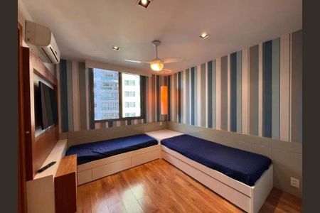Apartamento à venda com 233m², 3 quartos e 3 vagas