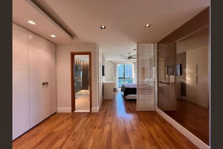 Apartamento à venda com 233m², 3 quartos e 3 vagas
