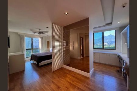 Apartamento à venda com 233m², 3 quartos e 3 vagas
