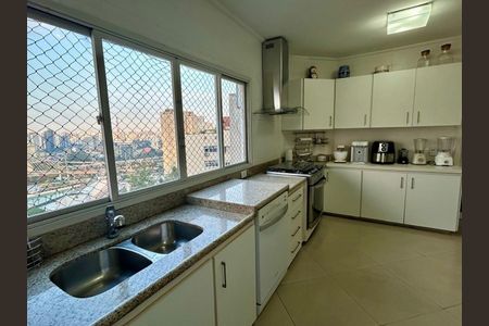 Apartamento à venda com 290m², 4 quartos e 3 vagas