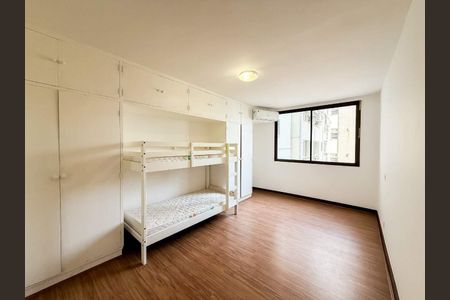 Apartamento à venda com 294m², 4 quartos e 4 vagas