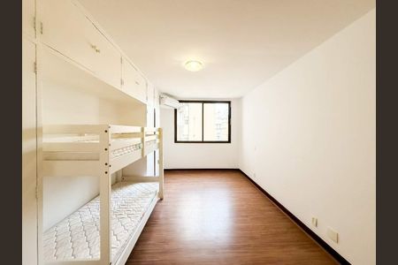 Apartamento à venda com 294m², 4 quartos e 4 vagas