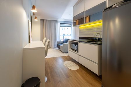 Cozinha de kitnet/studio para alugar com 1 quarto, 40m² em Campo Belo, São Paulo