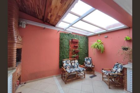 Casa à venda com 128m², 3 quartos e 4 vagas