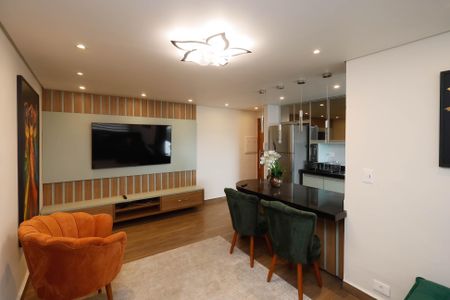 Sala  de apartamento à venda com 2 quartos, 51m² em Vila Irmaos Arnoni, São Paulo