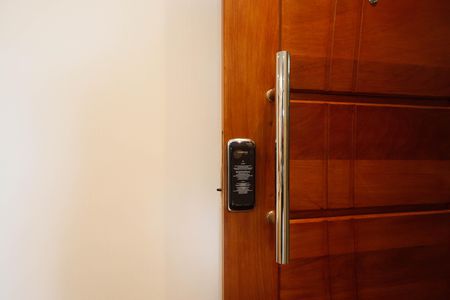 Apartamento à venda com 51m², 2 quartos e 1 vaga Apartamento à venda com 51m², 2 quartos e 1 vagaFechadura