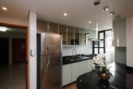 Apartamento à venda com 51m², 2 quartos e 1 vaga Apartamento à venda com 51m², 2 quartos e 1 vagaCozinha - Armários