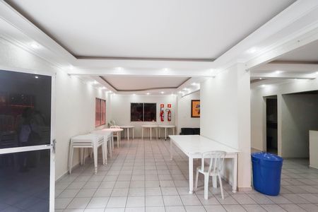 Apartamento à venda com 51m², 2 quartos e 1 vaga Apartamento à venda com 51m², 2 quartos e 1 vagaÁrea comum - Salão de festas