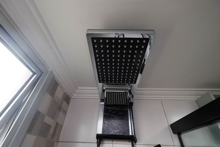 Apartamento à venda com 51m², 2 quartos e 1 vaga Apartamento à venda com 51m², 2 quartos e 1 vagaBanheiro