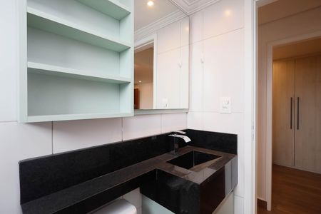 Apartamento à venda com 51m², 2 quartos e 1 vaga Apartamento à venda com 51m², 2 quartos e 1 vagaBanheiro