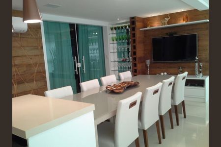 Apartamento à venda com 165m², 3 quartos e 3 vagas