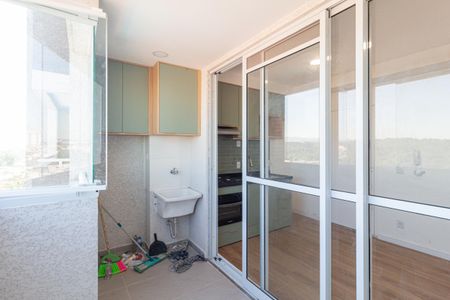 Sacada de apartamento para alugar com 2 quartos, 39m² em Vila Sul Americana, Carapicuíba