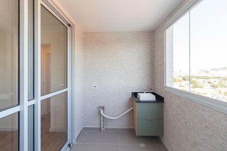 Sacada de apartamento para alugar com 2 quartos, 39m² em Vila Sul Americana, Carapicuíba