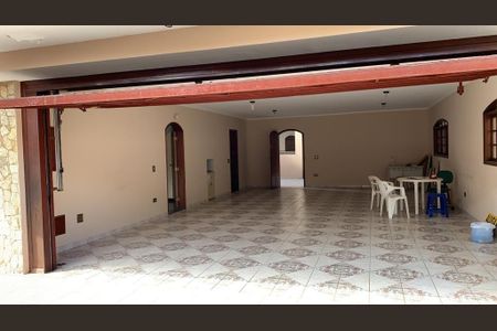 Casa à venda com 4 quartos, 400m² em Parque dos Passaros, São Bernardo do Campo