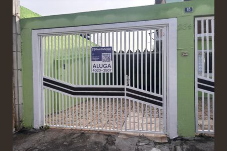 Casa para alugar com 250m², 2 quartos e 2 vagas Casa para alugar com 250m², 2 quartos e 2 vagasFachada