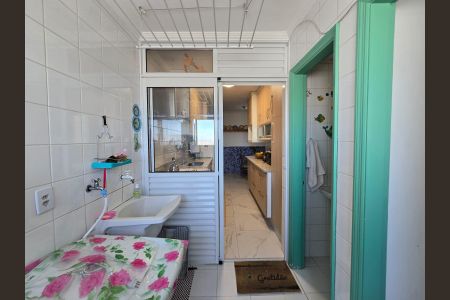 Apartamento à venda com 145m², 4 quartos e 3 vagas Apartamento à venda com 145m², 4 quartos e 3 vagasÁrea de Serviço