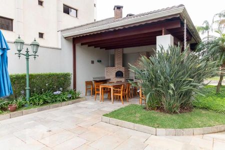 Apartamento à venda com 145m², 4 quartos e 3 vagas Apartamento à venda com 145m², 4 quartos e 3 vagasÁrea comum - Churrasqueira