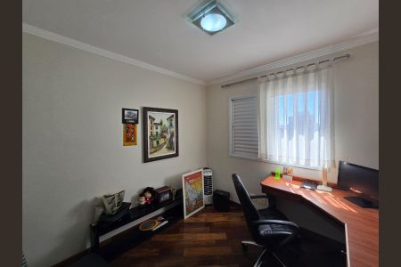 Apartamento à venda com 145m², 4 quartos e 3 vagas Apartamento à venda com 145m², 4 quartos e 3 vagasQuarto 04