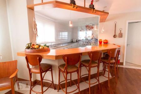 Apartamento à venda com 145m², 4 quartos e 3 vagas Apartamento à venda com 145m², 4 quartos e 3 vagasEspaço Gourmet