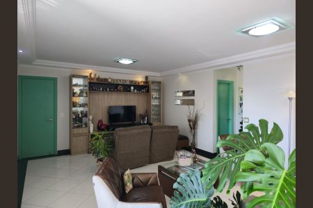 Apartamento à venda com 145m², 4 quartos e 3 vagas Apartamento à venda com 145m², 4 quartos e 3 vagasSala