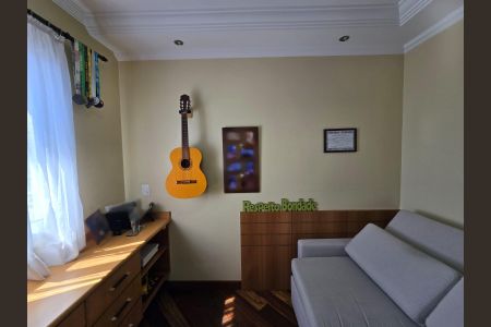 Apartamento à venda com 145m², 4 quartos e 3 vagas Apartamento à venda com 145m², 4 quartos e 3 vagasQuarto 03