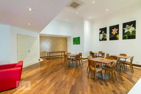 Apartamento à venda com 145m², 4 quartos e 3 vagas Apartamento à venda com 145m², 4 quartos e 3 vagasÁrea comum - Salão de festas