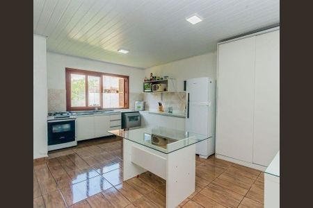 Cozinha de casa para alugar com 2 quartos, 98m² em Lomba do Pinheiro, Porto Alegre